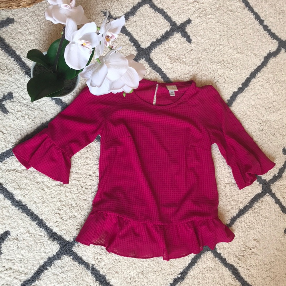 Pink/fuschia Ruffled top